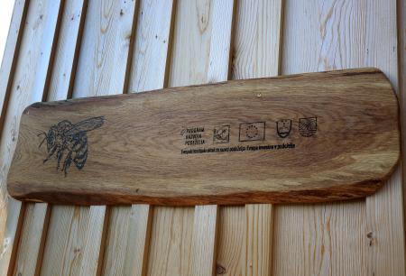 OTVORITEV IN PREDAJA ČEBELJNJAKA 03 FOTO LJUBO VUKELIČ